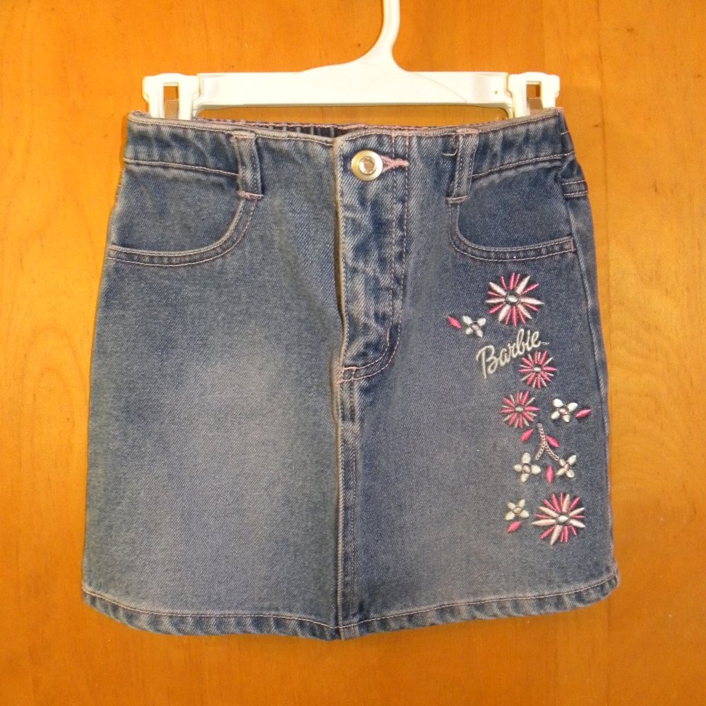 Girls Size 5 Barbie Skirt